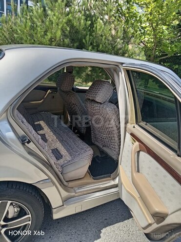 Mercedes C 200-8