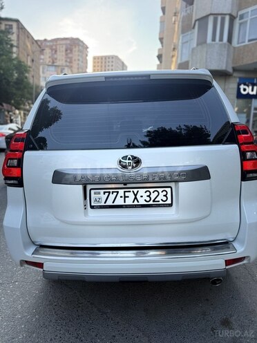 Toyota Land Cruiser Prado-5