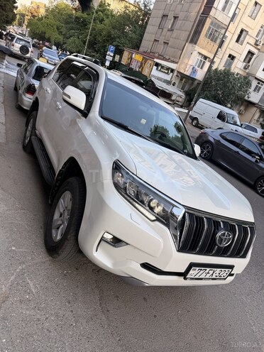 Toyota Land Cruiser Prado-3