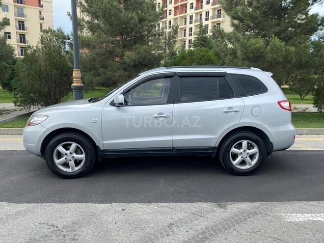 Hyundai Santa Fe-13