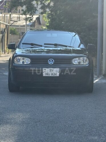 Volkswagen Golf-1