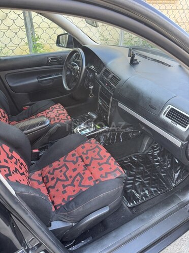 Volkswagen Golf-8