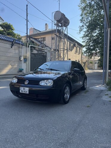 Volkswagen Golf-3