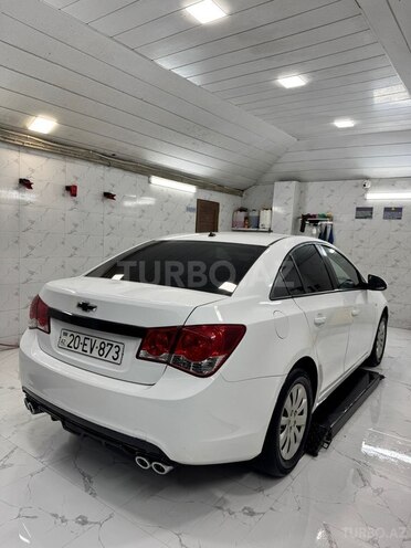 Chevrolet Cruze-5