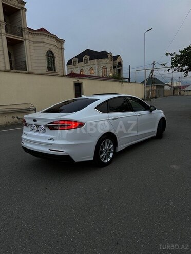 Ford Fusion (North America)-13