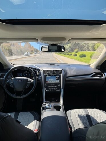 Ford Fusion (North America)-16