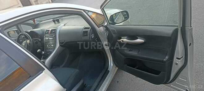Toyota Auris-10