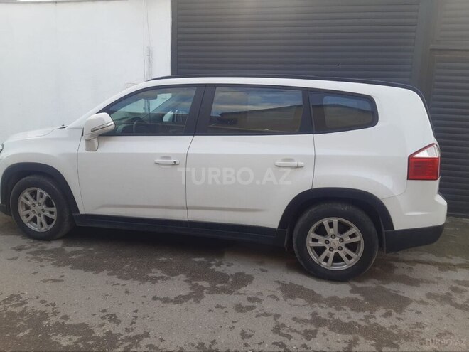Chevrolet Orlando-4