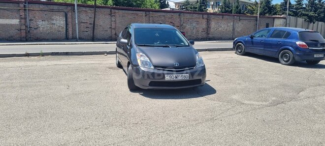 Toyota Prius-3