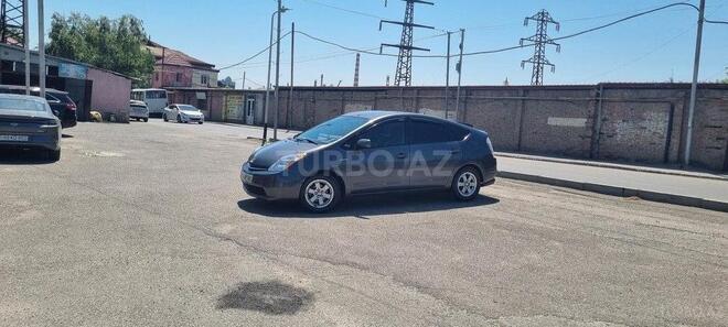 Toyota Prius-2