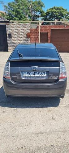 Toyota Prius-5