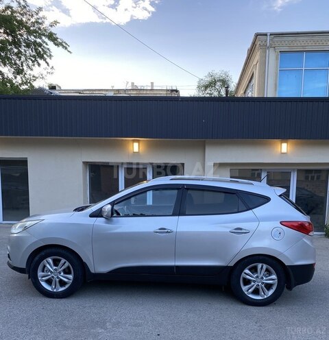 Hyundai ix35-6
