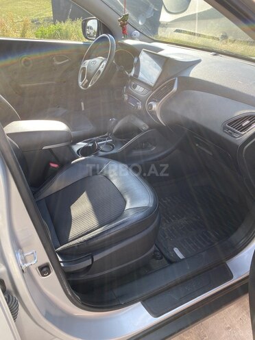 Hyundai ix35-10