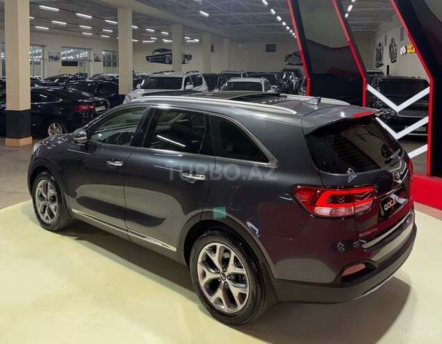 Kia Sorento-8