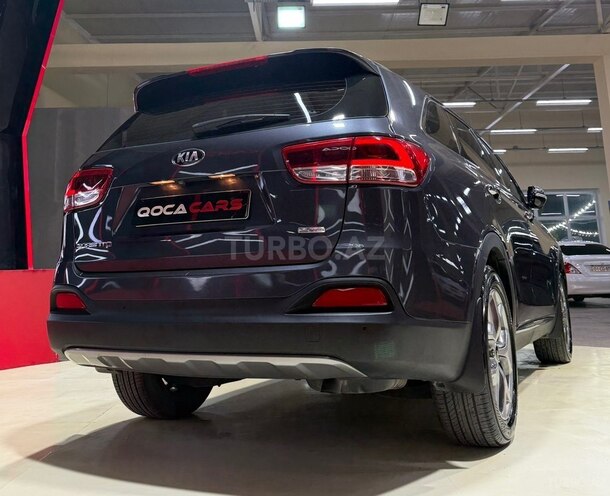 Kia Sorento-9