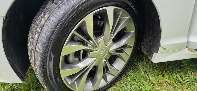 Hyundai Sonata-8