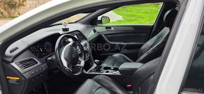 Hyundai Sonata-7