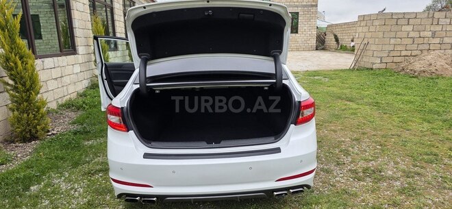 Hyundai Sonata-21
