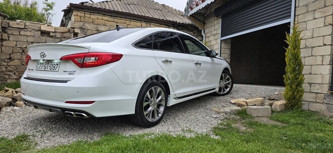 Hyundai Sonata-14