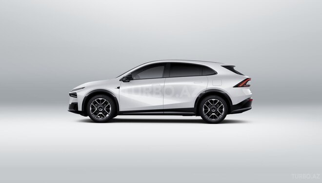XPeng G7-9