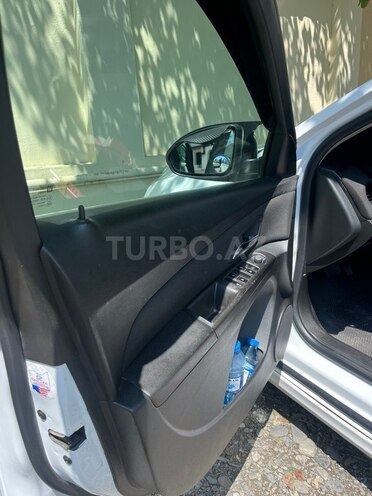 Chevrolet Cruze-18