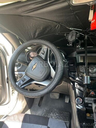 Chevrolet Cruze-14