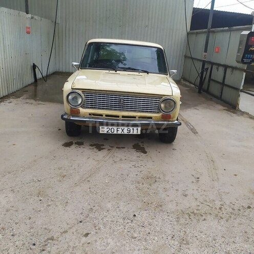 LADA (VAZ) 21011-1