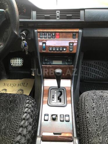 Mercedes 220 E-8
