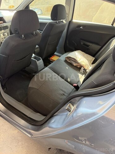 Opel Astra-10