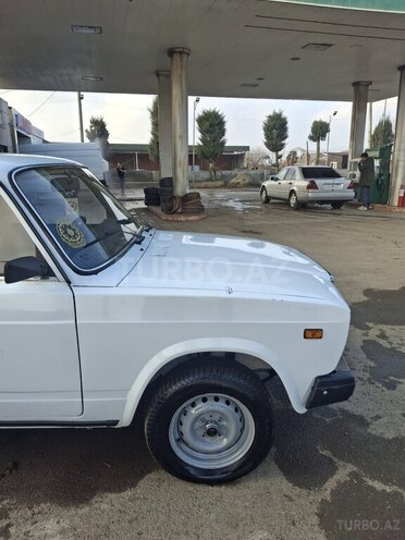 LADA (VAZ) 2107-2