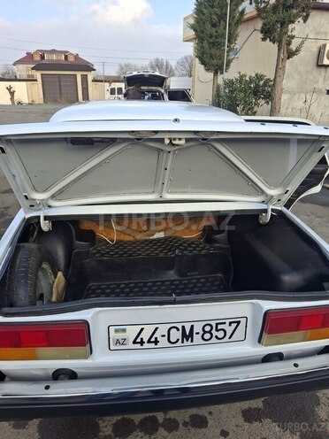 LADA (VAZ) 2107-4