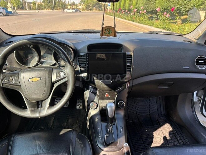Chevrolet Cruze-2