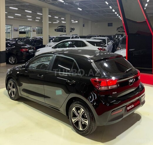 Kia Rio-7
