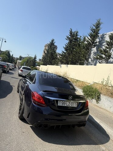 Mercedes C 300 4MATIC-3