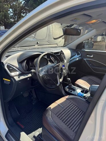 Hyundai Santa Fe-4