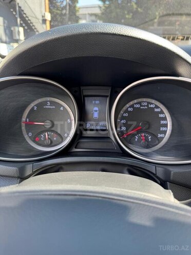 Hyundai Santa Fe-14