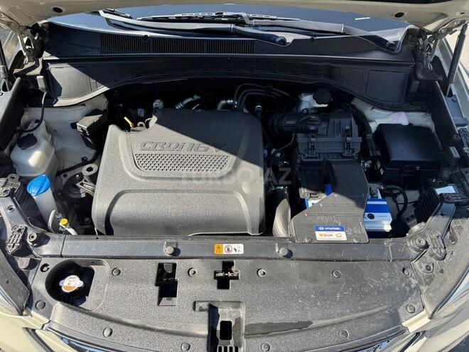 Hyundai Santa Fe-17