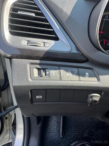 Hyundai Santa Fe-12