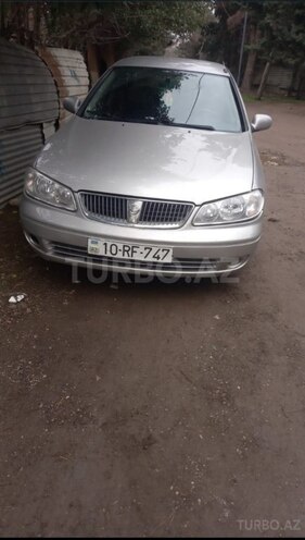 Nissan Sunny-1