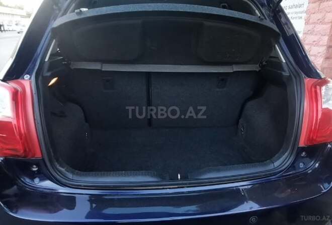 Toyota Auris-10