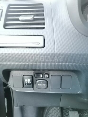 Toyota Auris-14