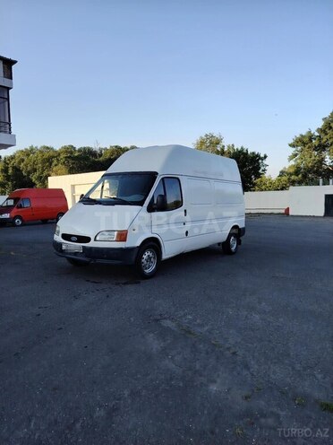 Ford Transit-1