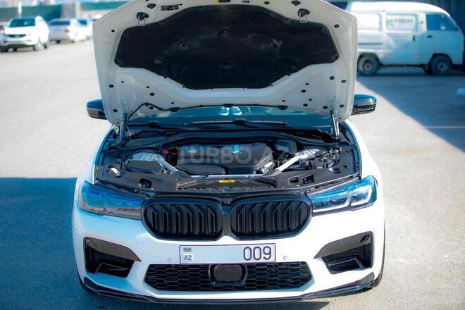 BMW 530e-11