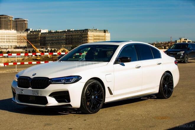 BMW 530e-2