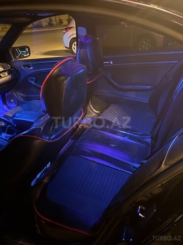 BMW 320-7