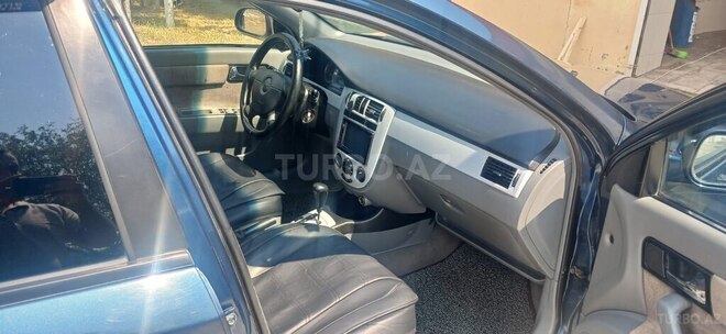 Chevrolet Lacetti-5