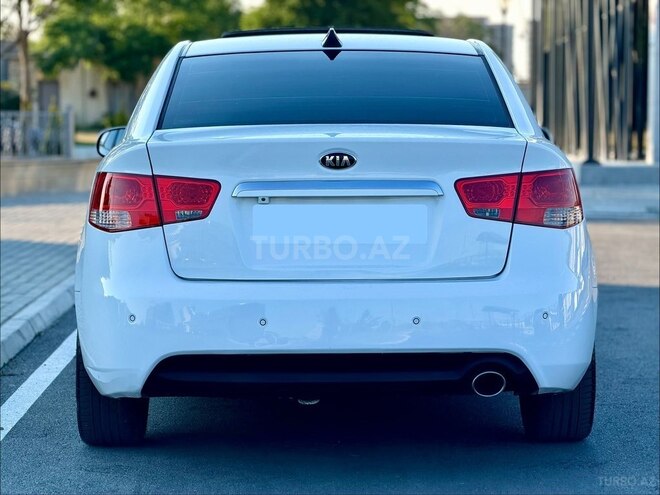 Kia Cerato-5