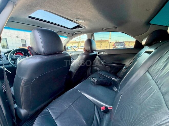 Kia Cerato-8