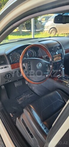 Volkswagen Touareg-4