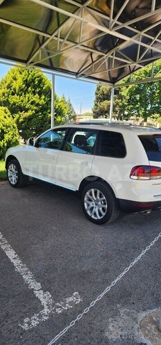 Volkswagen Touareg-2